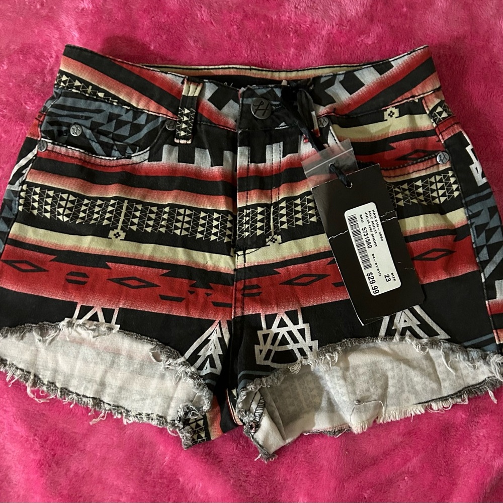 Harlow Aztec Patterned Women's Shorts